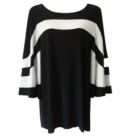 Nina Leonard Tops - Nina Leonard black and white color block tunic